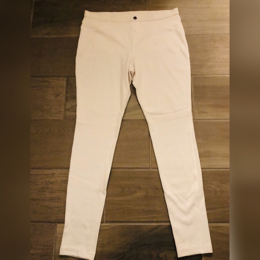 Vera Wang White jeggings